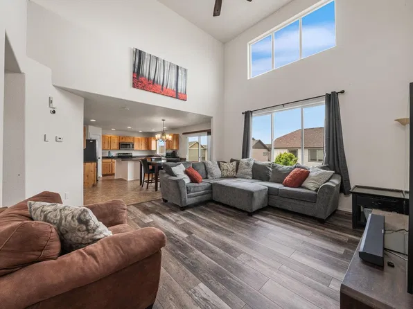 1520 Murrlet St, Berthoud, CO 80513