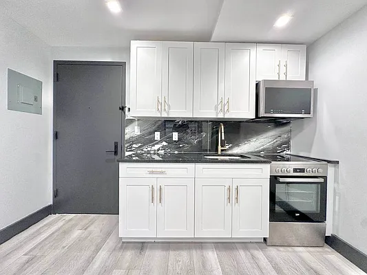 Rented by Doorway NYC, LLC | media 22