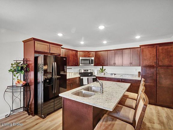 5th image of 11415 River Falls Dr