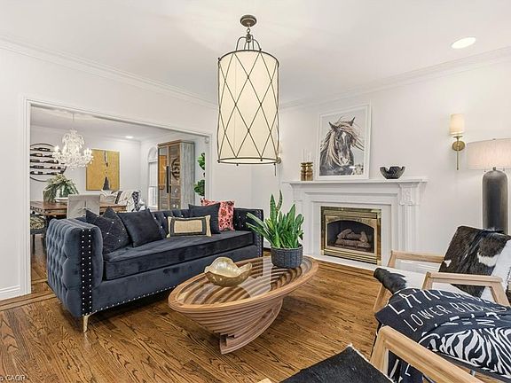 5th image of 82 Maple Dr