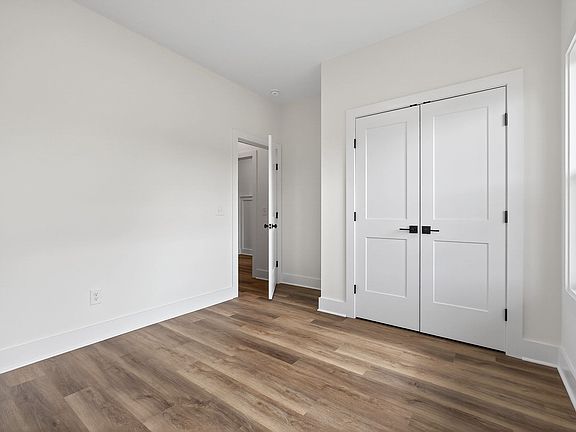 5th image of 504 Morgan Dr Lot 3