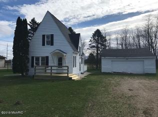 52263 N Us Highway 131, Three Rivers, MI 49093