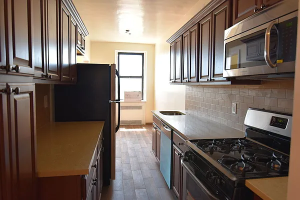 Rented by Zuz Realty | media 15