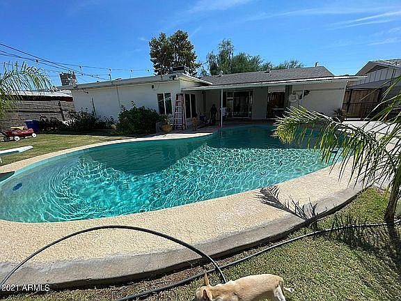 4th image of 3641 W Altadena Ave