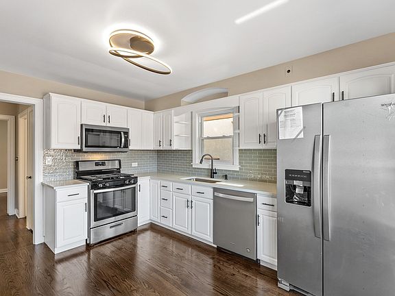5th image of 6124 W Lawrence Ave