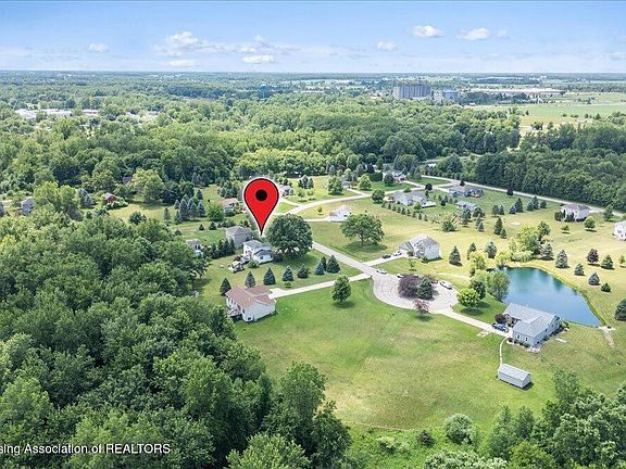 3rd image of 4659 Gables Wood Way