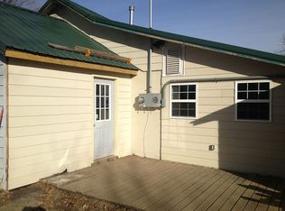 302 E Vermont St, Highland, KS 66035