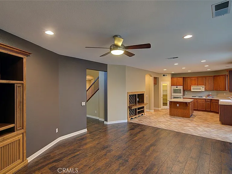 4520 Garden City Ln — Photo 8