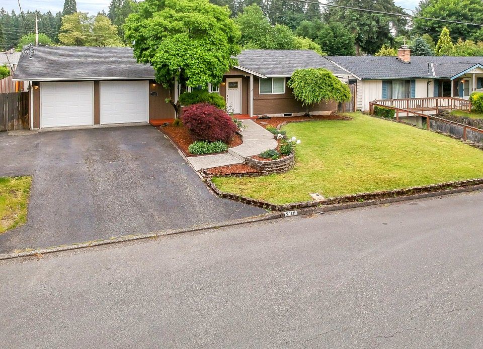 1st image of 2110 Ginkgo St SE