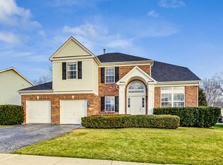 18235 W Old Pine Ct, Gurnee, IL