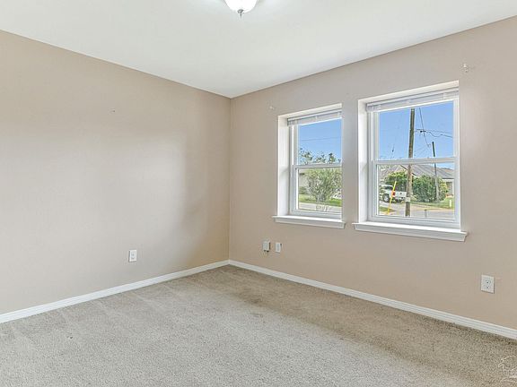 4th image of 4610 Tradewinds Cir