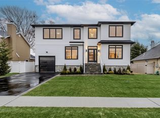 2201 Larch St, Wantagh, NY 11793