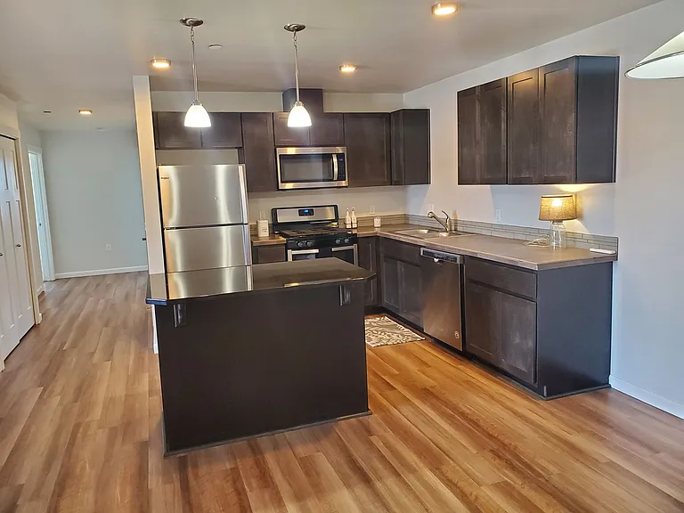 20720 Empire Ave — Photo 42
