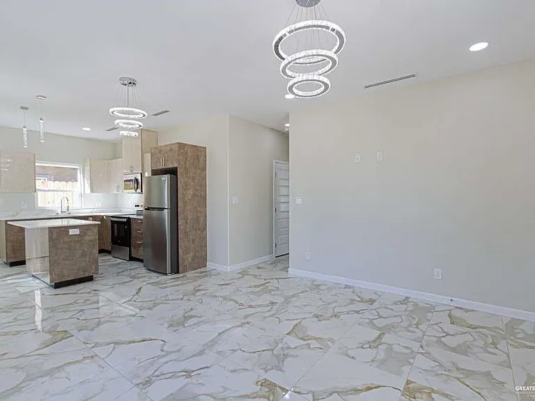 601 N Emerald Ave — Photo 17
