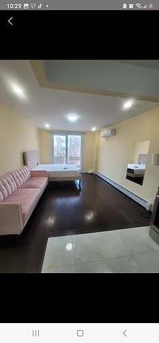 13812 Northern Blvd Photo 1