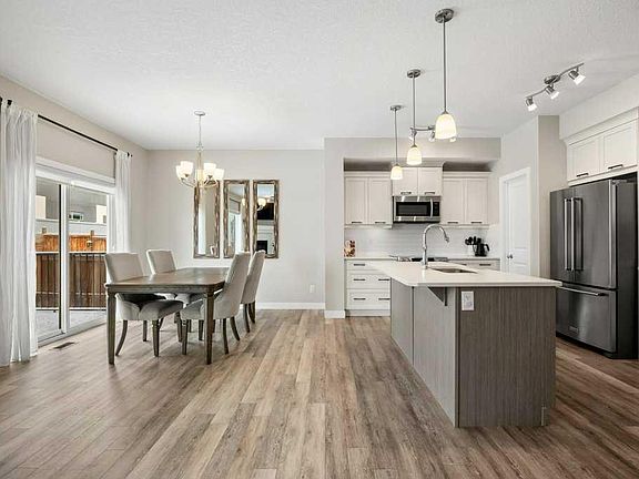 4th image of 183 W Kinniburgh Rd