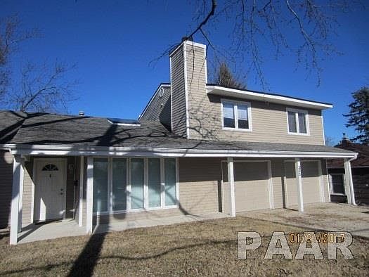 1st image of 305 W Lake Ave