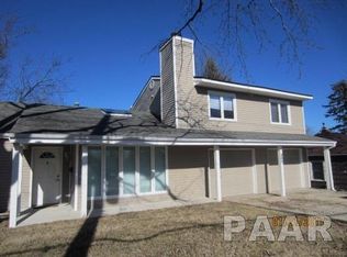 305 W Lake Ave, Peoria, IL 61614