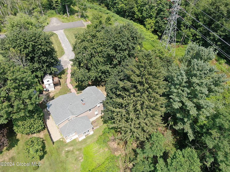 2nd image of 166 Knickerbocker Road