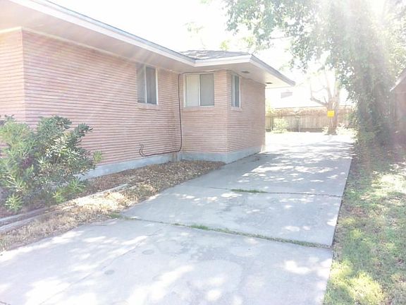 2nd image of 461 Ashland Dr