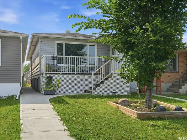 2232 McAra STREET, Regina, SK S4N 2W1