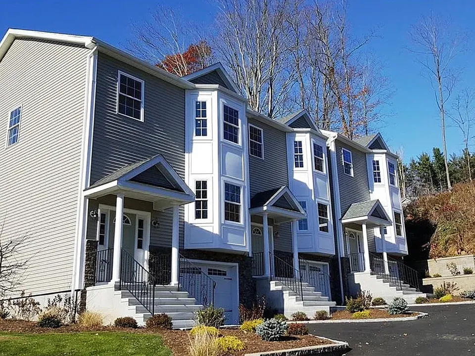 99 Church Hill Rd #1