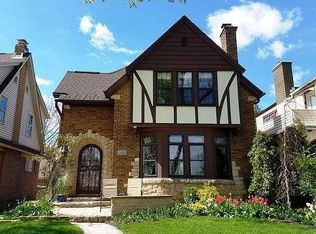 1620 Yahara Pl, Madison, WI 53704