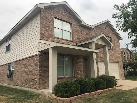 2nd image of 225 Equestrian Dr