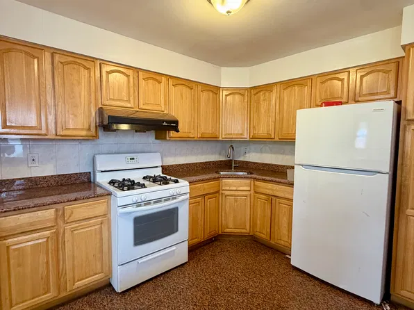 7149 Parsons Blvd Floor 3, Fresh Meadows, NY 11365