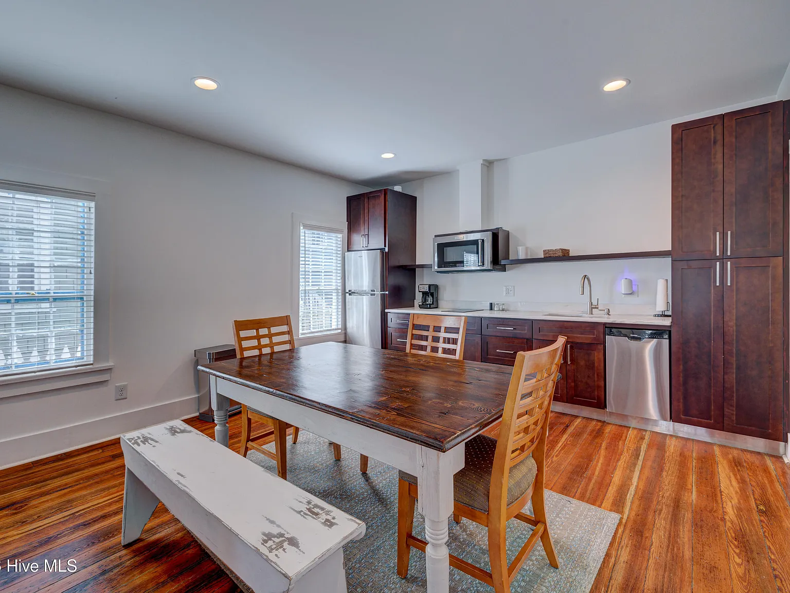 1 bed, 1.0 bath, $1,800 — Photo 4