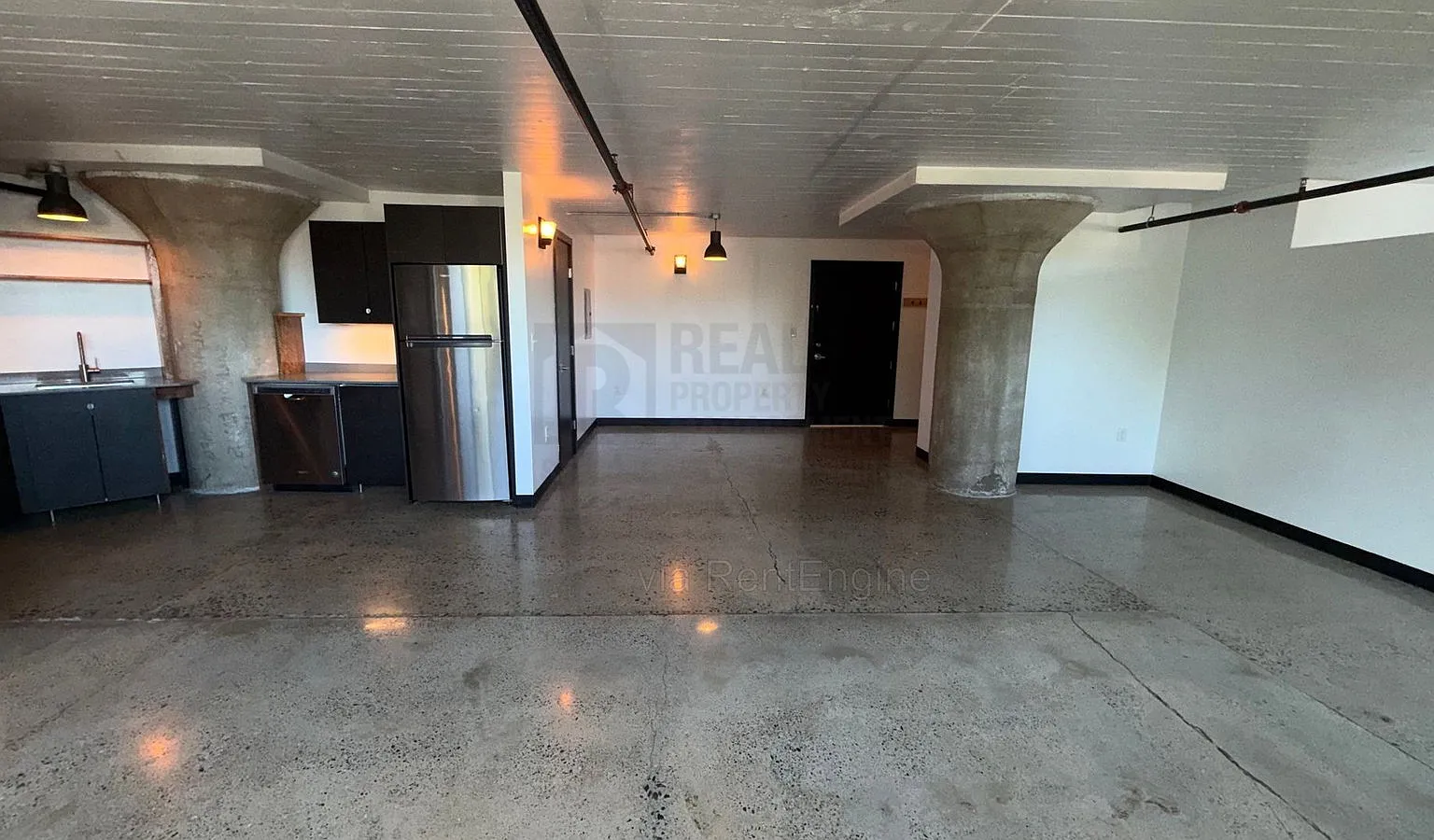 2 bed, 1.0 bath, $1,850 — Photo 3