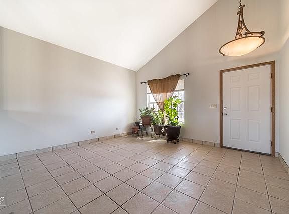 4th image of 5917 Lake Pointe Dr