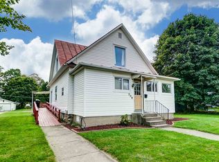 208 N Darling St, Angola, IN 46703