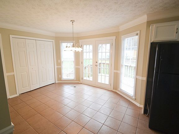 3rd image of 1247 Shade Ct
