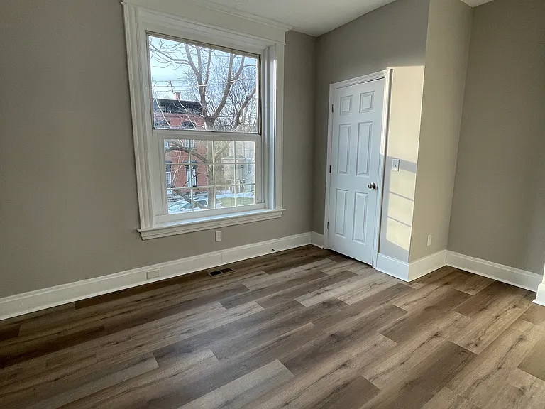 928 Fairbanks Ave — Photo 11