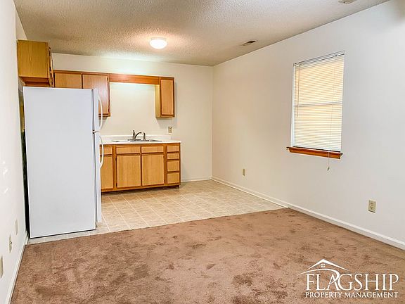 5th image of 712 Patton Cir APT 30