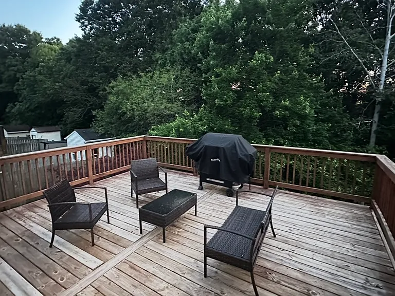 1427 Sedum Sq — Photo 6