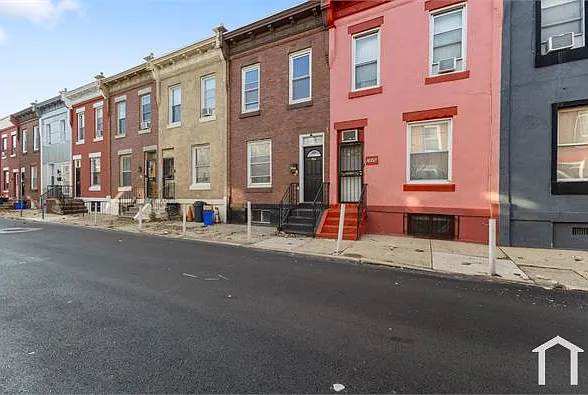 2846 N Garnet St — Photo 3