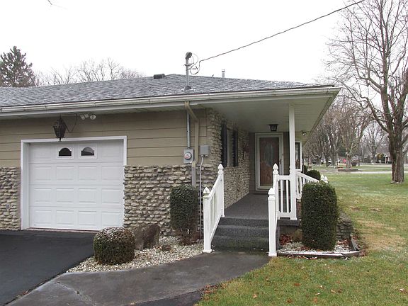 2nd image of 4804 W Garver Dr