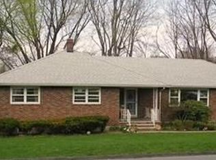 101 Hardwick Ln, Wayne, NJ 07470