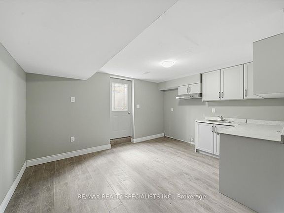 2nd image of 77 McKenzie Way