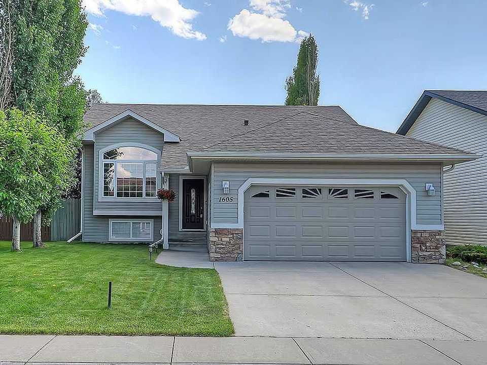 1st image of 1605 Sunshine Pl SE