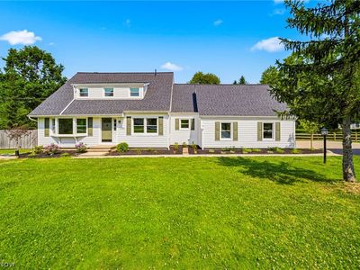 17911 Snyder Rd, Chagrin Falls, OH, 44023