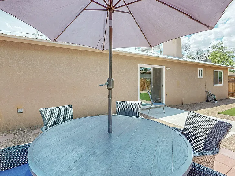 6333 Christy Ave NE — Photo 37