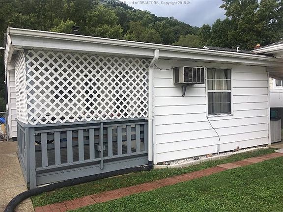 4th image of 4212 Lancaster Ave