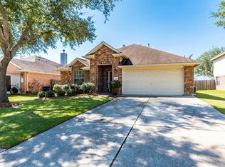6524 Sterling Bay Ln, Dickinson, TX 77539