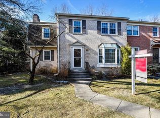 1846 Golf View Ct, Reston, VA 20190