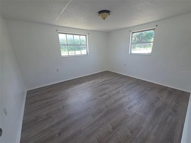 1505 Roundtree Rd — Photo 5