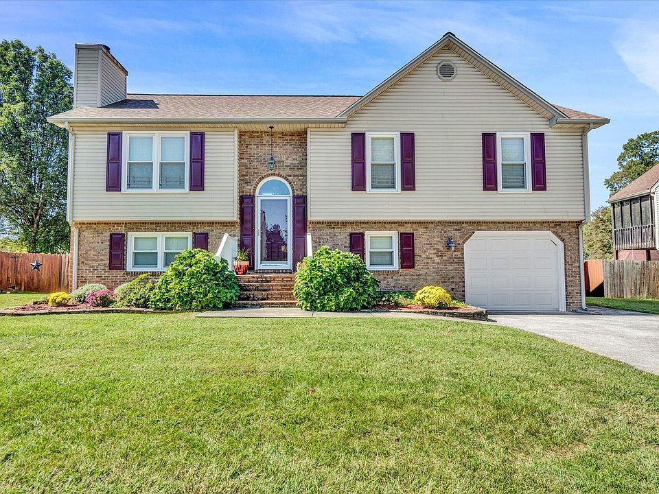 1st image of 813 Alta Cir