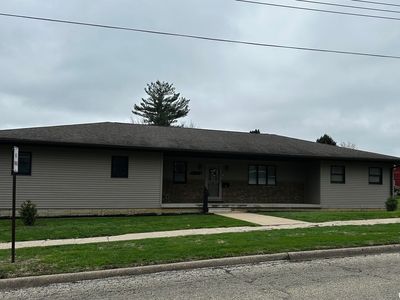 590 E Myrtle St, Canton, IL, 61520